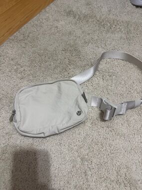 lululemon athletica Silver Beige Waist Pack